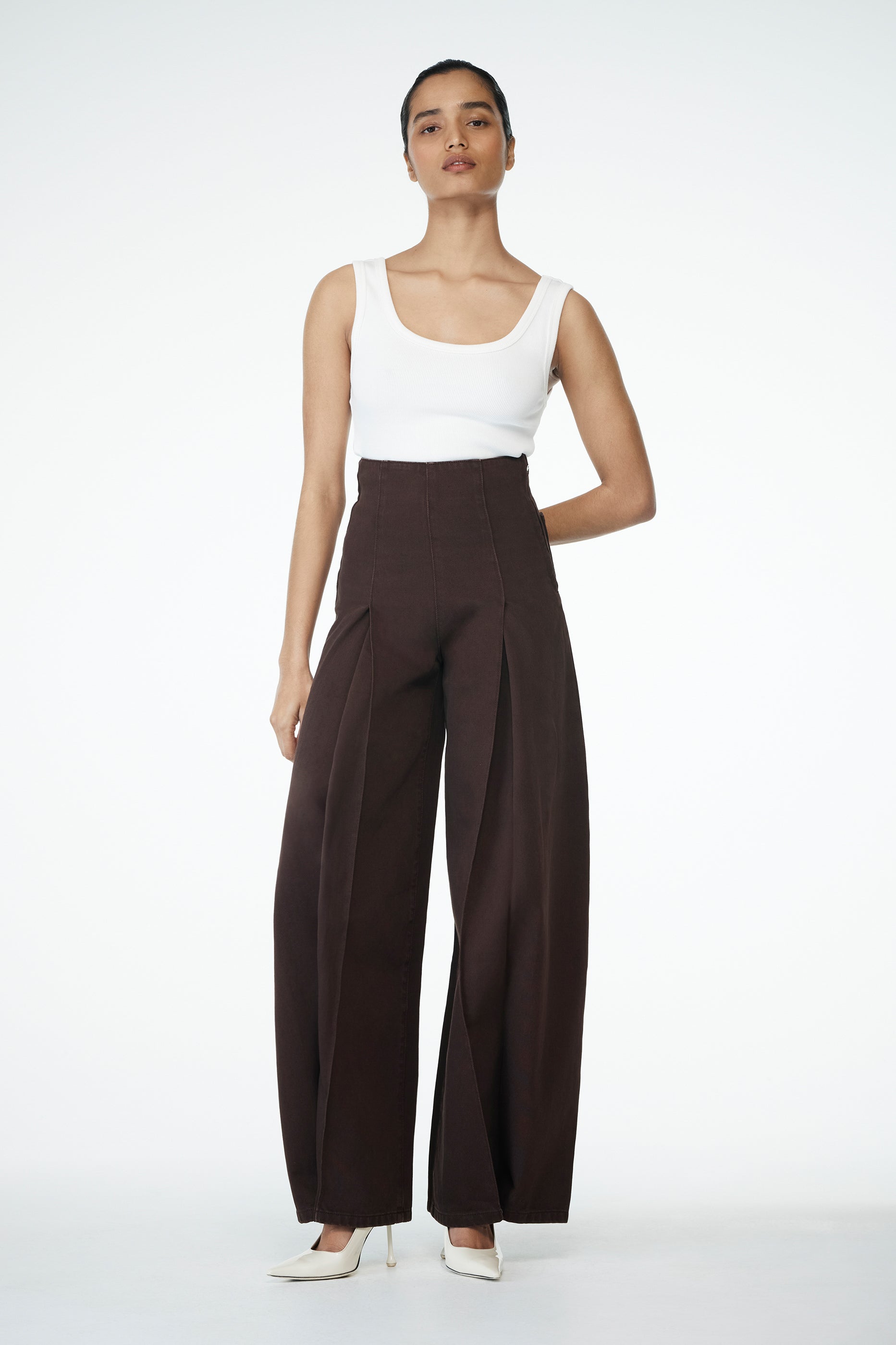 Beatrix High Rise Denim Jeans - Chocolate