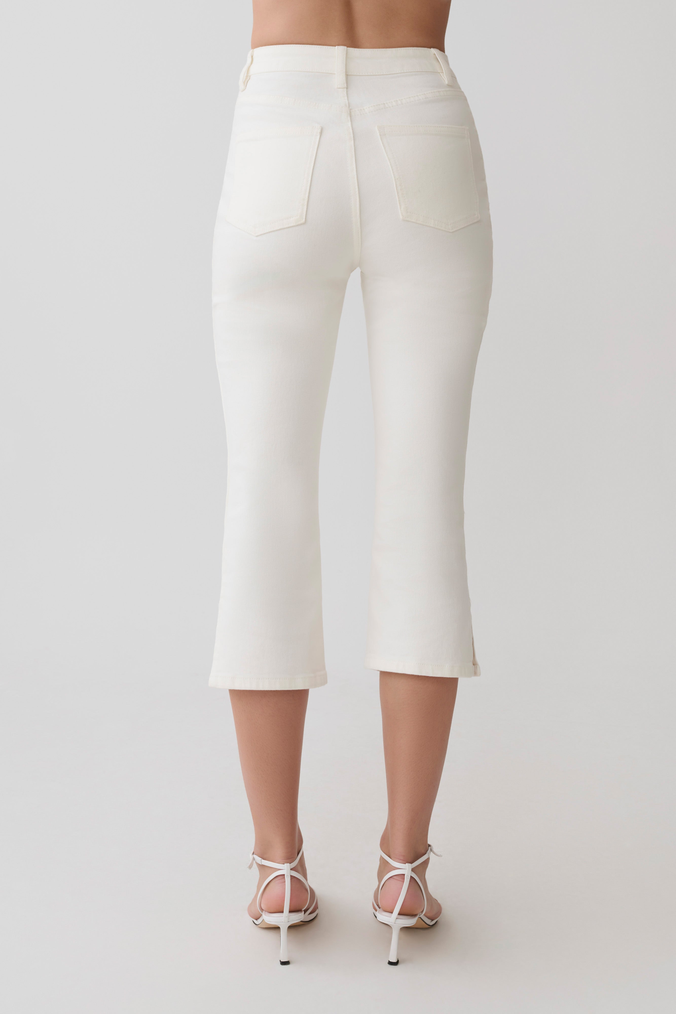 Mary Denim Capris - White